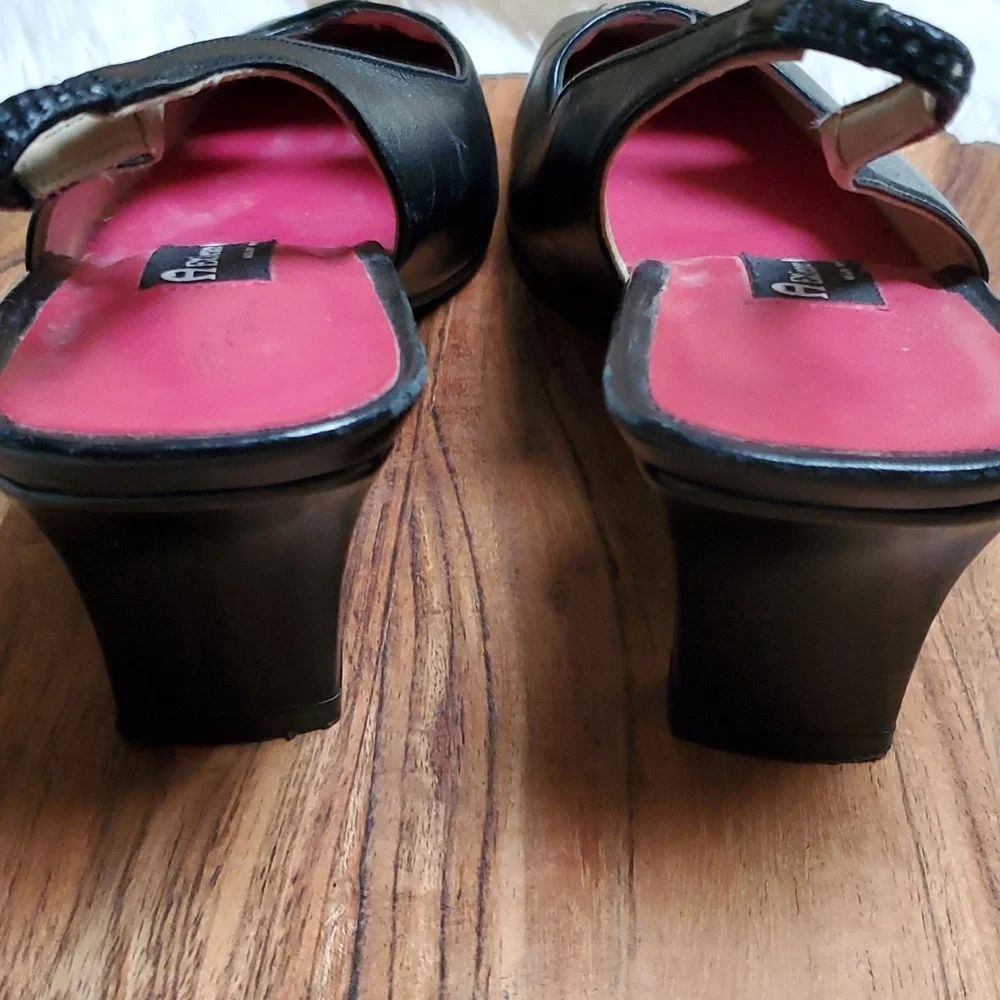 Etienne Aigner Black Leather Slingbacks Heels Size 8.5 M - Picture 8 of 8